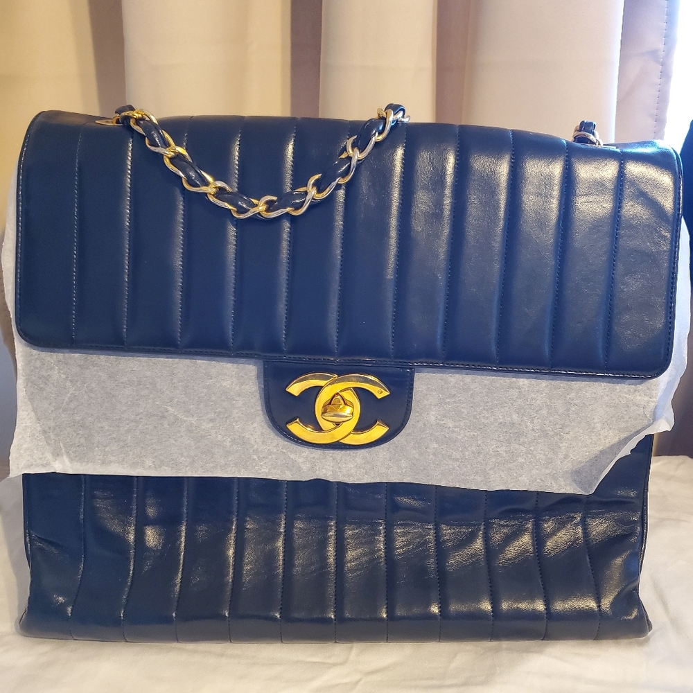 ++SOLD++Chanel classic flap vertical quilt jumbo